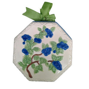 Avon Blueberry Decorative Mold Fruit Wall Hanging Decor Ceramic With BOX